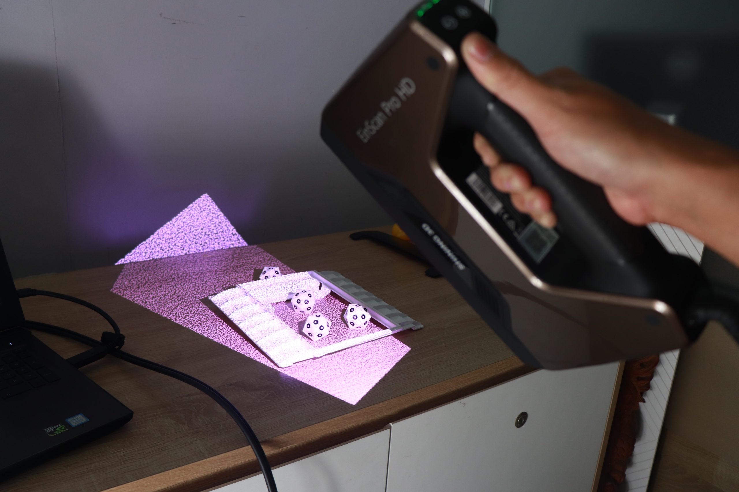 Đồ gá scan 3D thông minh – 3DS tri ân người dùng Einscan