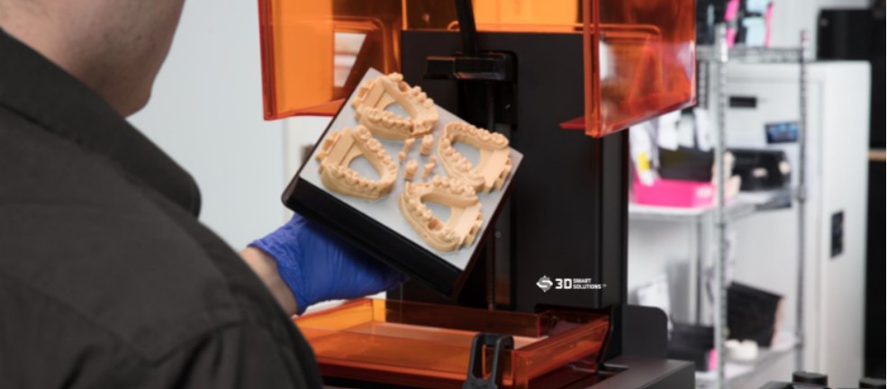 Ngành nha khoa đã bắt đầu ứng dụng công nghệ in 3D vào quy trình làm việc